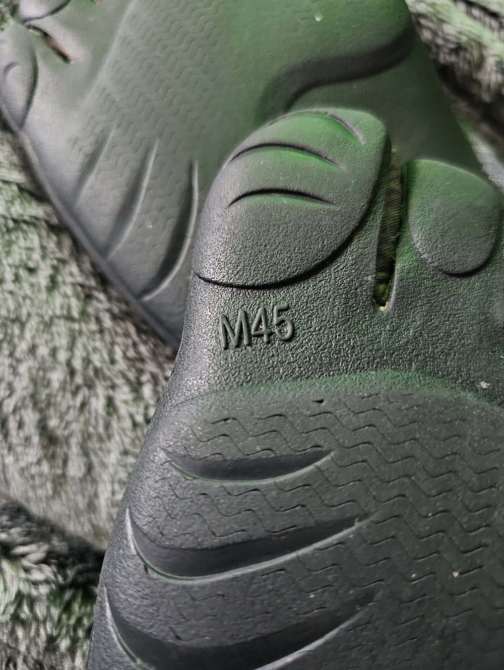 Euro 45 (US Size 11) "SmartWool Next To Skin,Vibram FiveFingers Black Toe Shoes - Picture 4 of 7